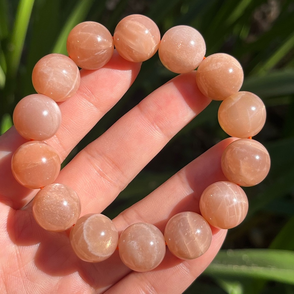 14mm chunky stretchable flashy peach moonstone bracelet